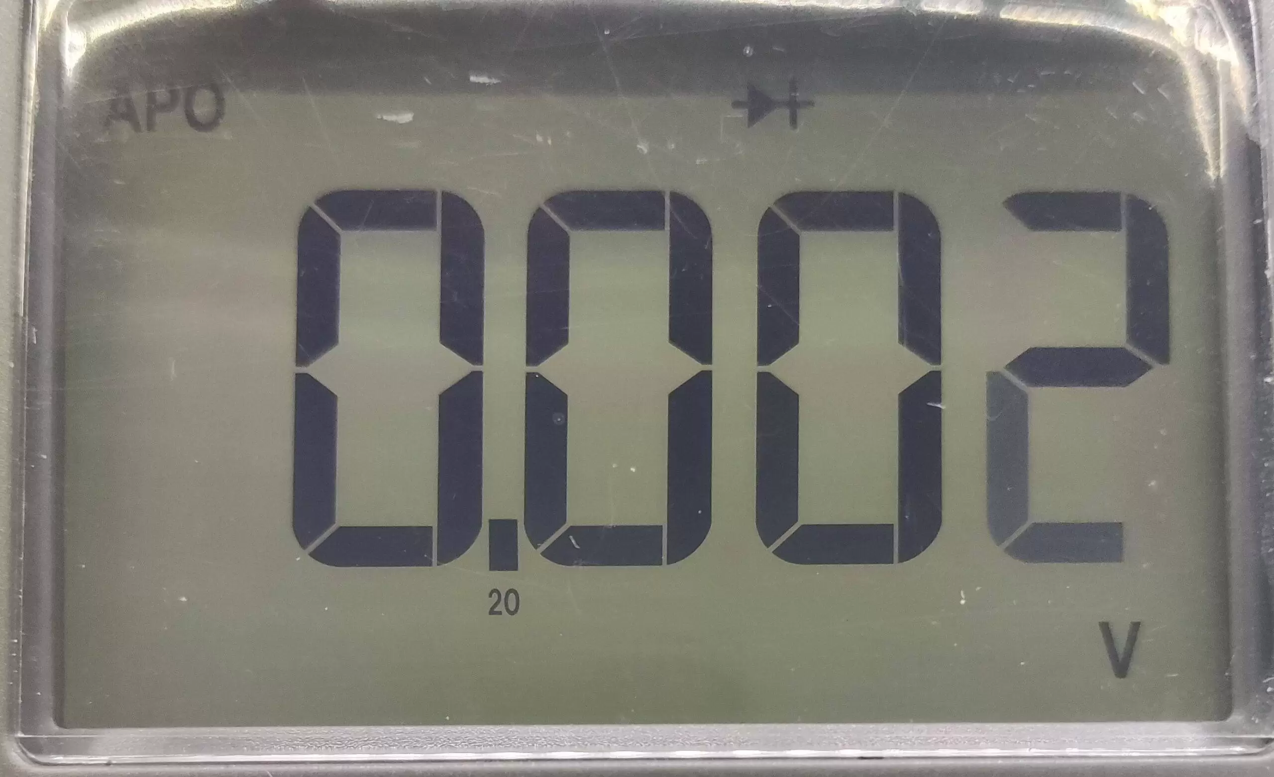 عدد روی دستگاه مولتی متر